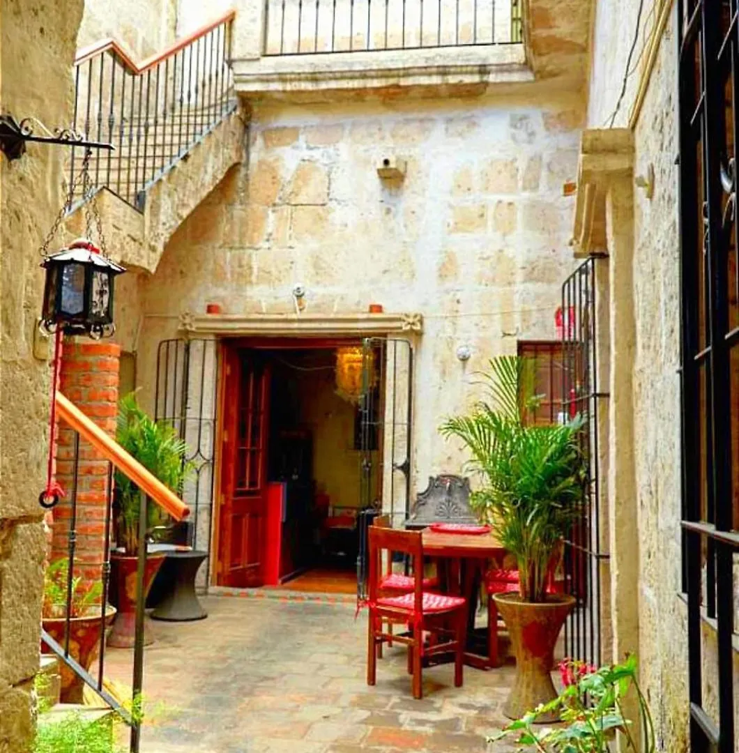 Patio Hostal Bolívar